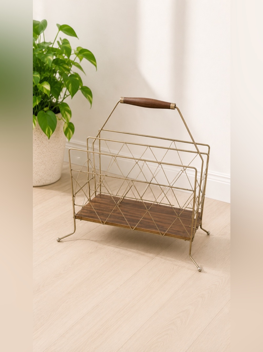 Vintage Atomic MCM Brass & Wood Magazine Rack Vinyl Record‎ Holder 1950s Decor
